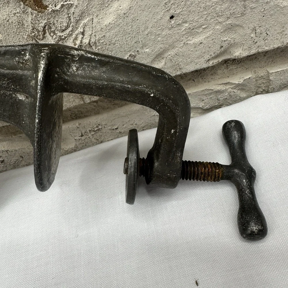 VTG Perfection Nut Cracker Branford Conn. Cast Iron Model 28 Table Counter Mount